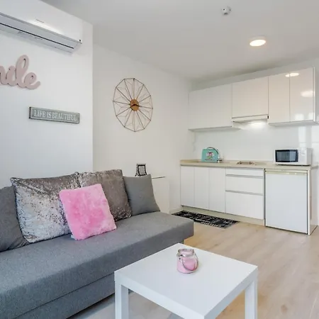 Roca Chica A Adc Apartment Torremolinos